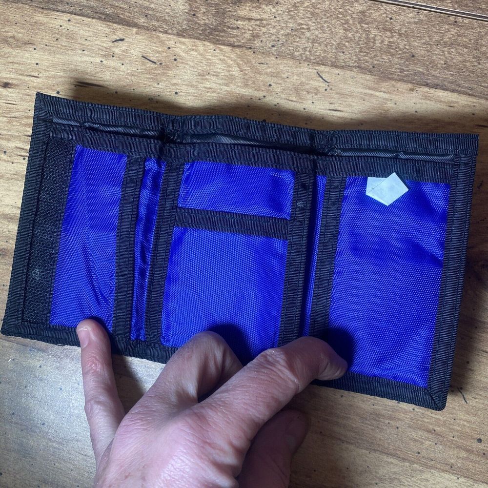 Vintage NY Giants Travel Hand Bag & Wallet NFL Fan Lot - Very Good Cond. - Picture 6 of 9